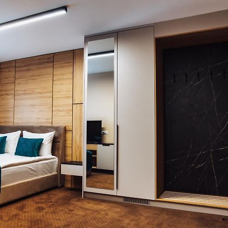 Hotel Brcko Gas Sarajevo Lukavica ภายนอก รูปภาพ