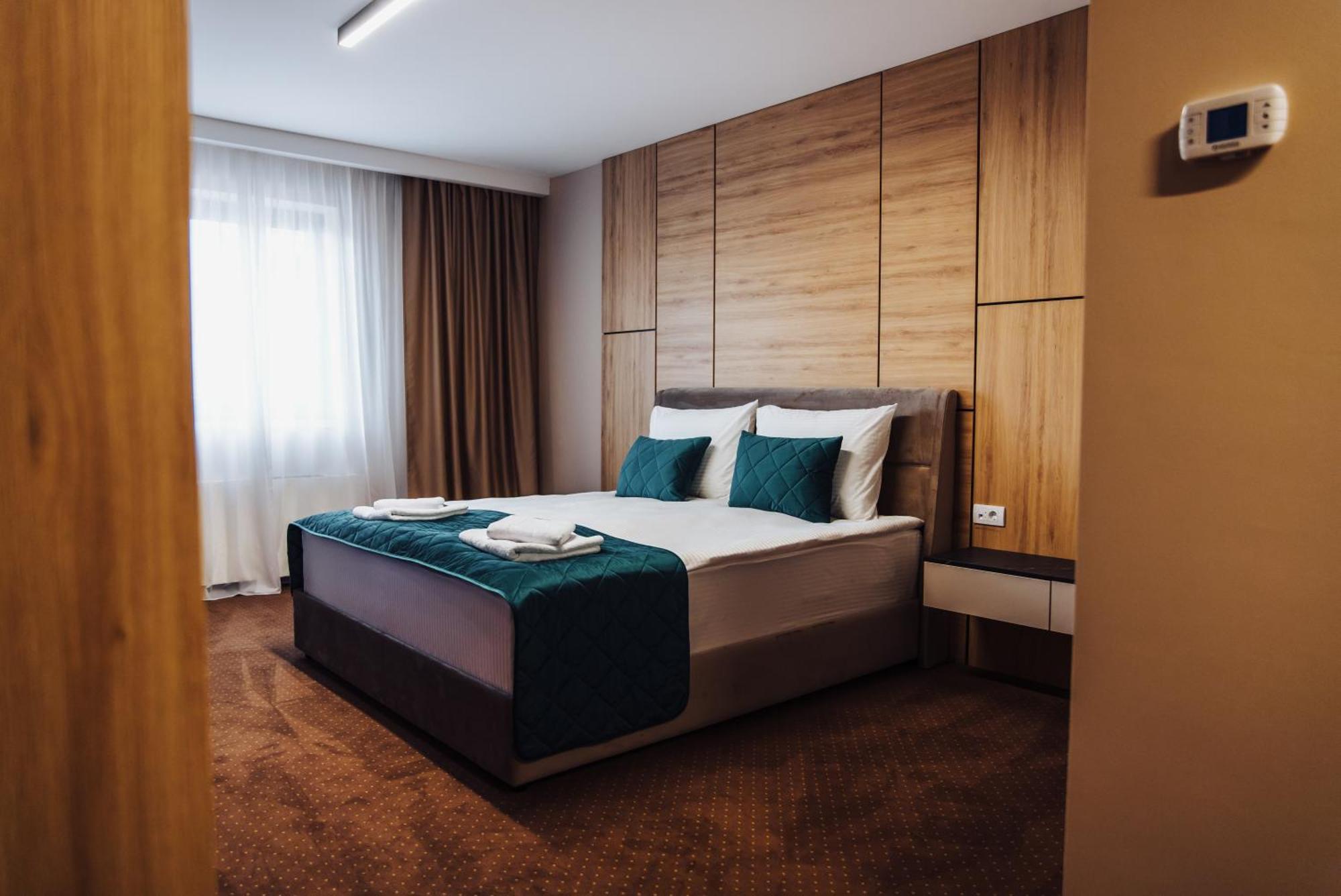 Hotel Brcko Gas Sarajevo Lukavica ภายนอก รูปภาพ