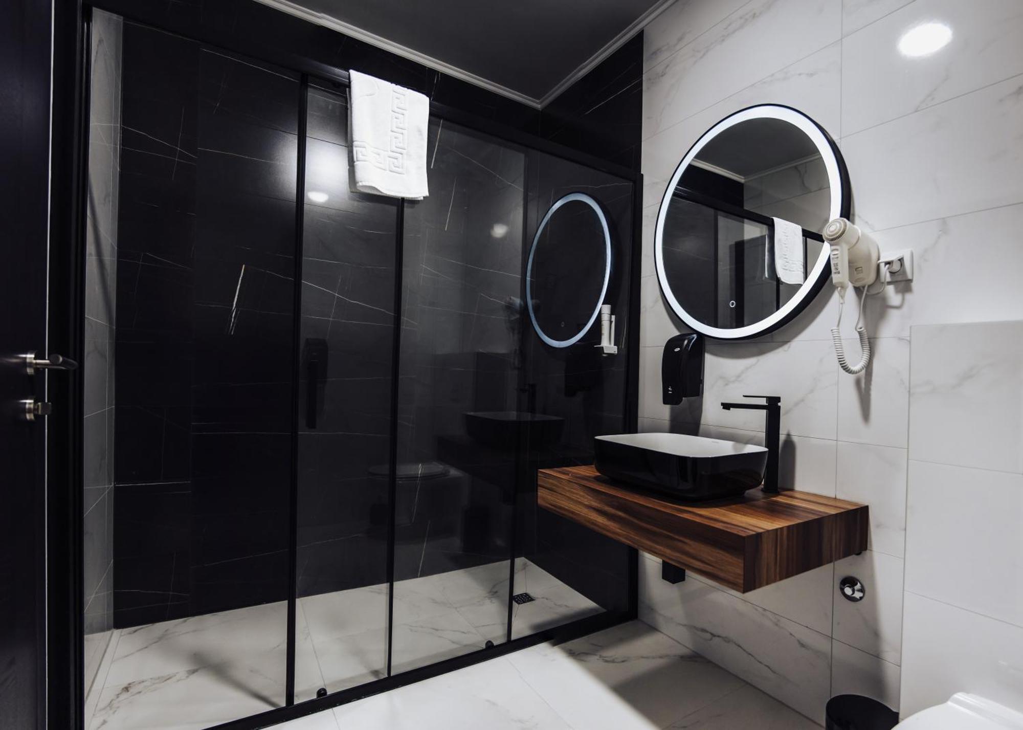 Hotel Brcko Gas Sarajevo Lukavica ภายนอก รูปภาพ