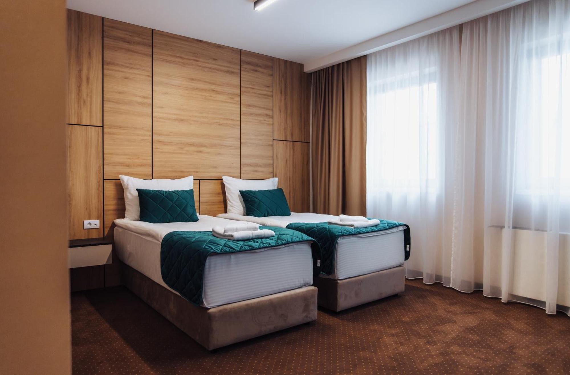 Hotel Brcko Gas Sarajevo Lukavica ภายนอก รูปภาพ