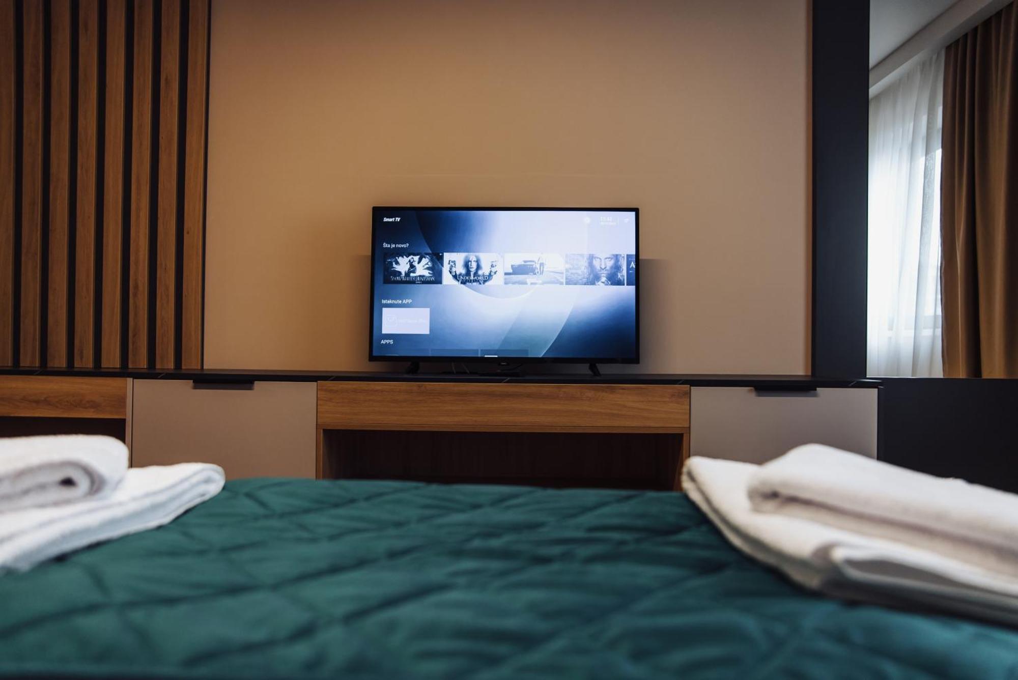 Hotel Brcko Gas Sarajevo Lukavica ภายนอก รูปภาพ