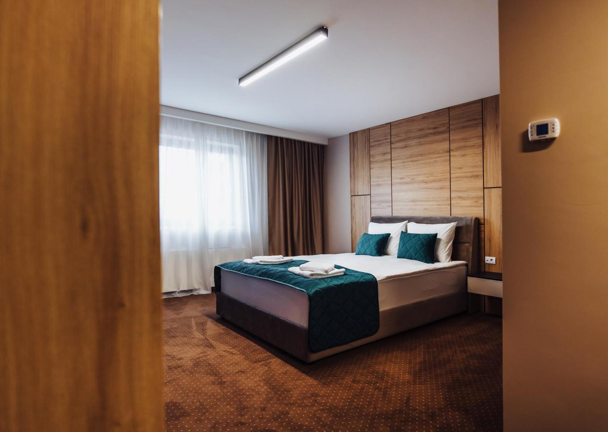 Hotel Brcko Gas Sarajevo Lukavica ภายนอก รูปภาพ